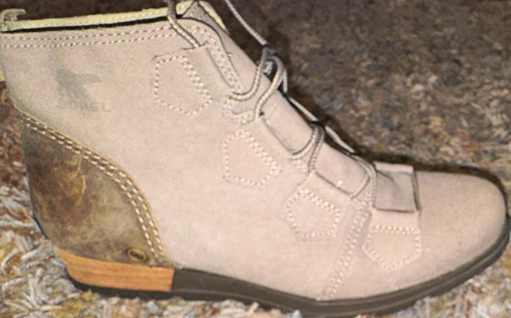 Sorel Women’s Gray Lace-Up Ankle Bootie Round Toe - US 9 EU 40